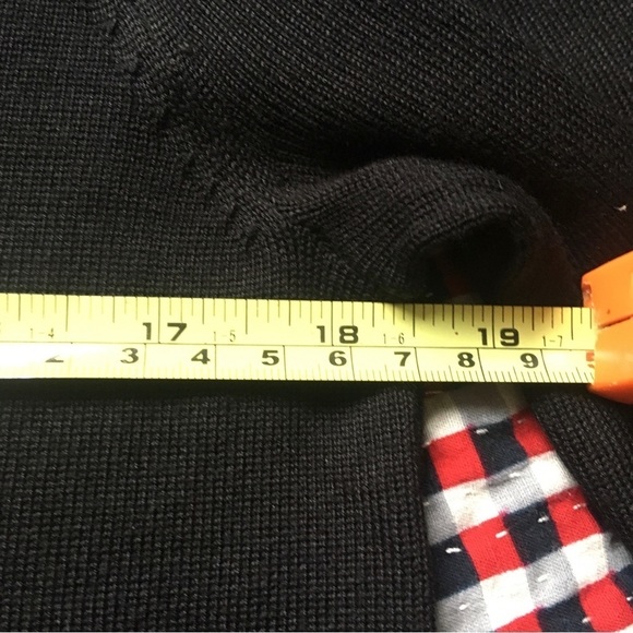 Cable & Gauge Open Shoulder Black Sweater Size M - Picture 7 of 8